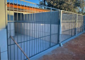 O Canil Ceolin Corso se dedica à criação de Cane Corsos de alta qualidade, com pedigree oficial e genética selecionada. Nossos filhotes recebem alimentação balanceada, socialização e cuidados veterinários completos, garantindo desenvolvimento físico e psicológico ideal. Um Cane Corso do nosso canil é saúde, proteção e lealdade para toda a vida.